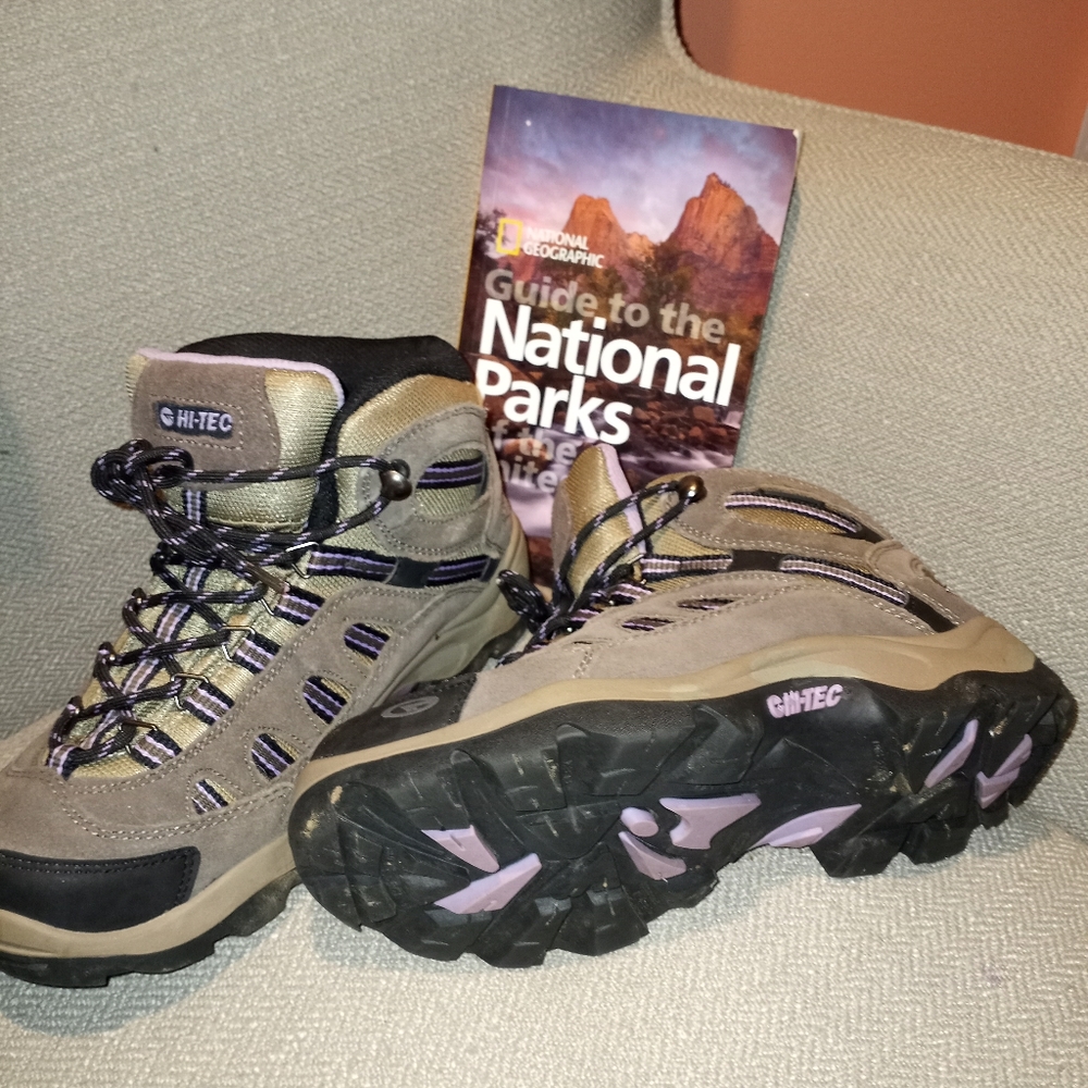 Hi-tec Hiking Boots- Womens size 7
